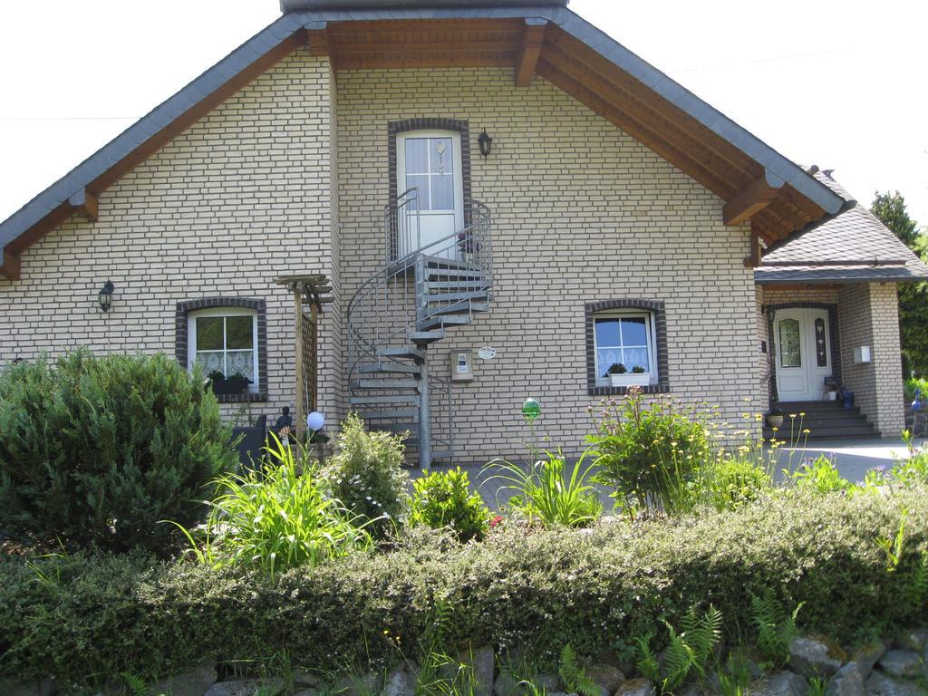 Appartment Haus Müller Kelberg Zimmer foto