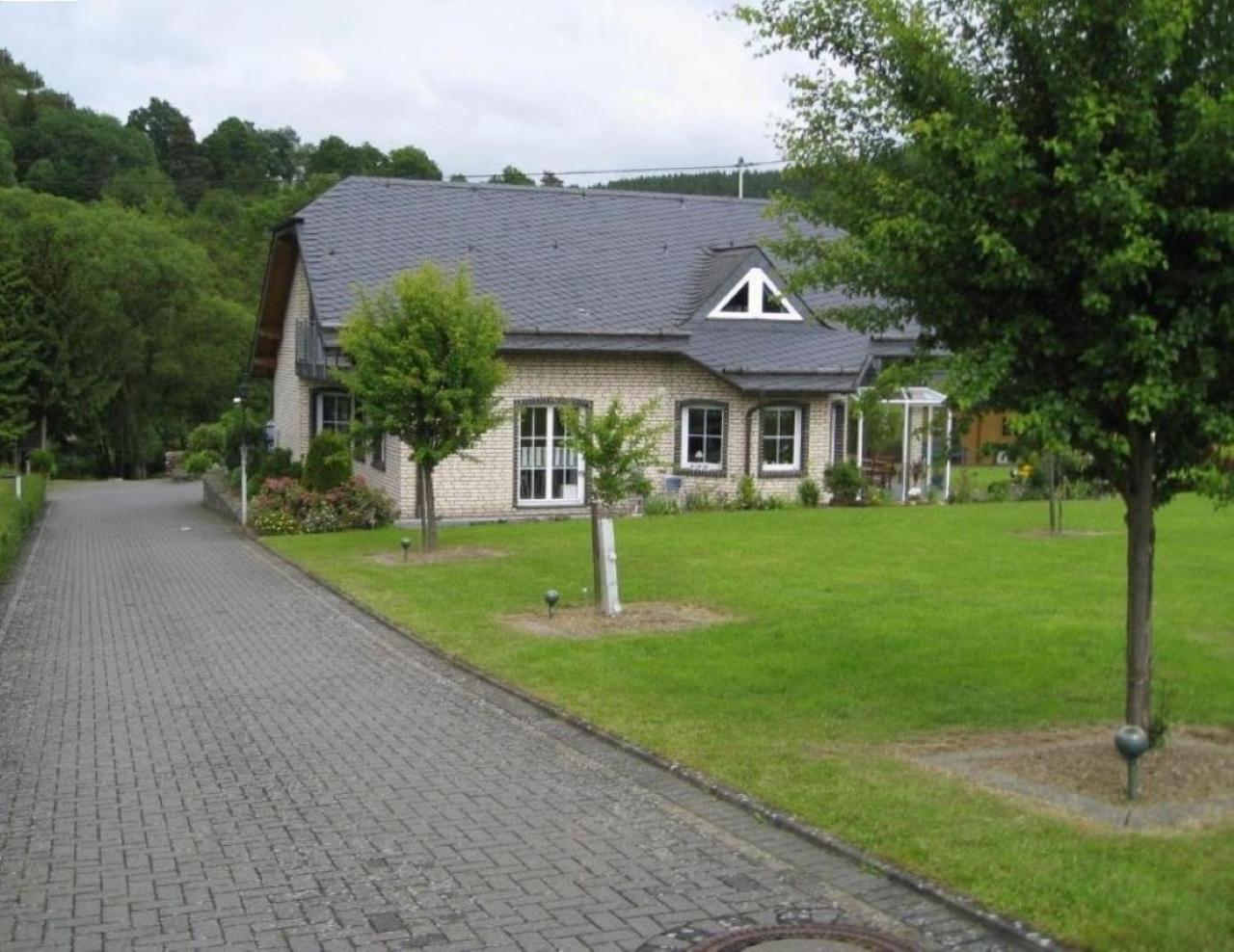 Appartment Haus Müller Kelberg Exterior foto